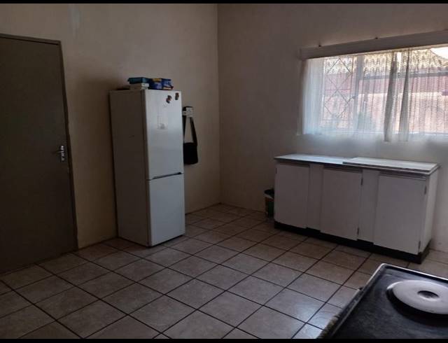 3 BEDROOM HOUSE FOR SALE IN PIENAARSDORP